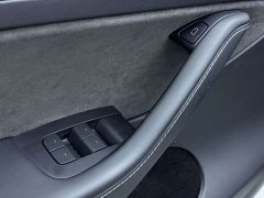 Tesla Model Y Standard Range RWD - ფოტო 9