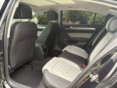 Volkswagen Magotan 2 Million Units Commemorative Edition 330TSI DSG Leading Version - ფოტო 6