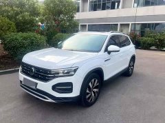 Volkswagen Taos 330TSI FWD Luxury Smart Connect Edition - ფოტო 1