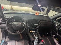 Honda UR-V 370TURBO AWD Premium Edition - ფოტო 6