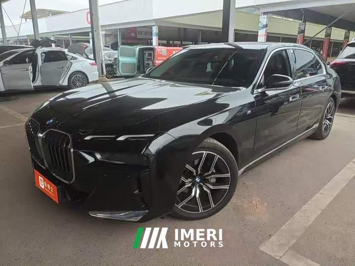 BMW 7 Series 735Li M Sport Package - ავტომობილი ჩინეთიდან