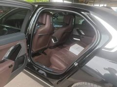BMW 7 Series 735Li M Sport Package - ფოტო 11