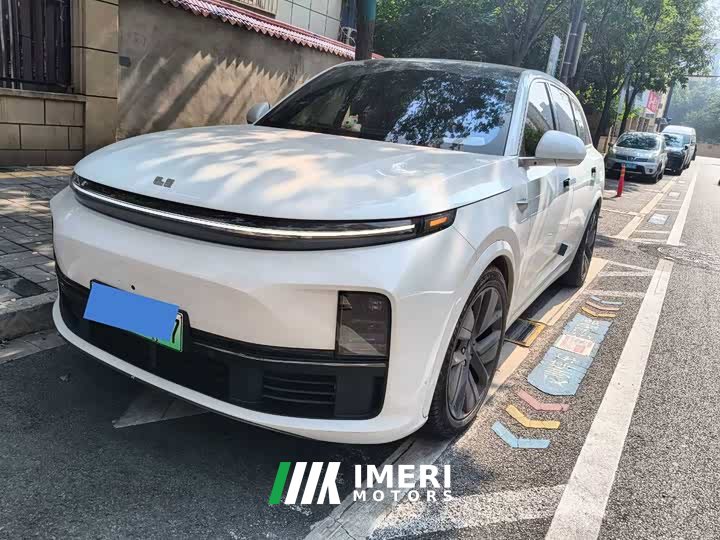 Li Auto L7 Pro - ავტომობილი ჩინეთიდან