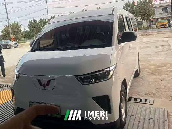 Wuling Yangguang 300km Comfort Passenger Van 75kW - ავტომობილი ჩინეთიდან