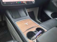 Tesla Model Y Rear-Wheel Drive - ფოტო 10