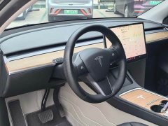 Tesla Model Y Rear-Wheel Drive - ფოტო 7