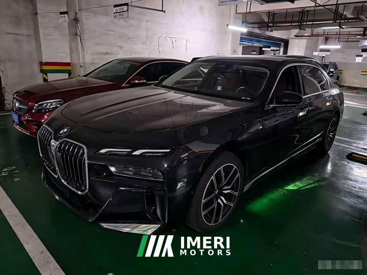 BMW 7 Series 735Li M Sport Package - ავტომობილი ჩინეთიდან