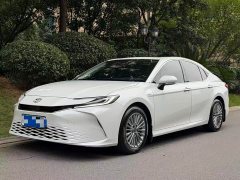 Toyota Camry Hybrid 2.0L HGVP Luxury - ფოტო 2