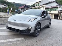 Lynk & Co 20 530km Rear-wheel Drive Max Radiant Red Edition - ფოტო 1