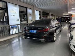 BMW 5 Series Facelift 525Li M Sport Package - ფოტო 9