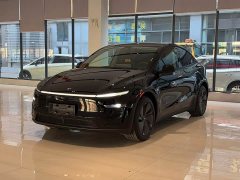 Tesla Model Y Rear-Wheel Drive - ფოტო 1