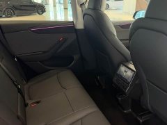 Tesla Model Y Rear-Wheel Drive - ფოტო 5