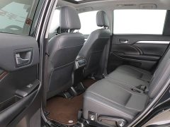 Toyota Highlander 2.0T AWD Premium 7-Seater - ფოტო 12