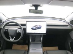 Tesla Model Y Rear-Wheel Drive - ფოტო 5