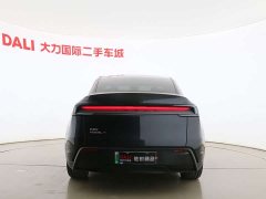 Tesla Model Y Rear-Wheel Drive - ფოტო 8