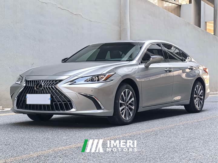 Lexus ES 200 Excellence Edition - ავტომობილი ჩინეთიდან