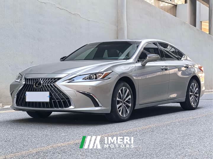 Lexus ES 200 Excellence Edition