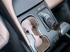 Lexus ES 200 Excellence Edition - ფოტო 5