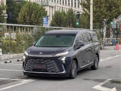 Buick GL8 Luxe Smart Comfort Edition - ფოტო 1