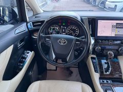 Toyota Alphard Hybrid 2.5L Luxury - ფოტო 10