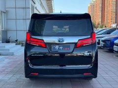 Toyota Alphard Hybrid 2.5L Luxury - ფოტო 15