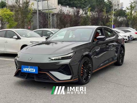 2025 Changan UNI-V Third Generation 2.0T Dynamic Engine Edition - ავტომობილი ჩინეთიდან