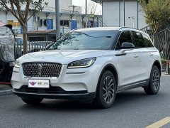 Lincoln Explorer 2.0T Two-Wheel Drive Premium - ფოტო 1