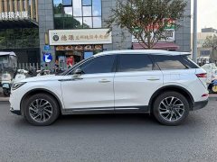 Lincoln Explorer 2.0T Two-Wheel Drive Premium - ფოტო 3