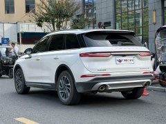 Lincoln Explorer 2.0T Two-Wheel Drive Premium - ფოტო 4