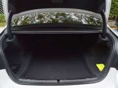 BMW 5 Series 525Li M Sport Package - ფოტო 13