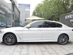 BMW 5 Series 525Li M Sport Package - ფოტო 3