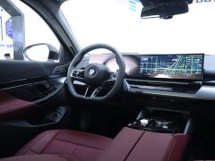BMW 5 Series Facelift 530Li Premier M Sport Package - ფოტო 14