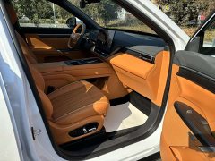 Audi eπ008 210Ultra Ruoyi Edition 5-seater - ფოტო 16