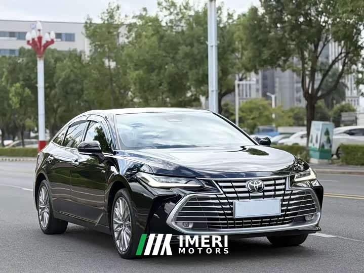 Toyota Avalon Hybrid 2.0L Luxury