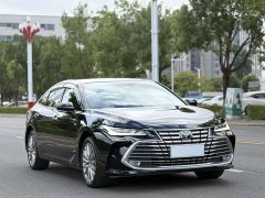 Toyota Avalon Hybrid 2.0L Luxury - ფოტო 1