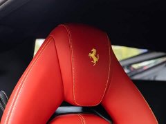 Ferrari F8 Tributo 3.9T V8 - ფოტო 17