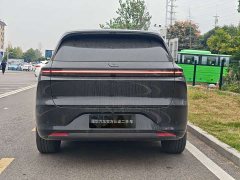 Li Auto L6 Pro Smart Refresh Edition - ფოტო 9