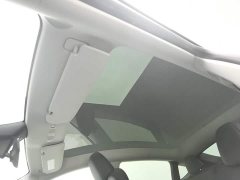 Tesla Model Y Rear-Wheel Drive - ფოტო 14