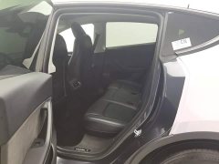 Tesla Model Y Rear-Wheel Drive - ფოტო 15