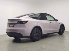 Tesla Model Y Rear-Wheel Drive - ფოტო 2