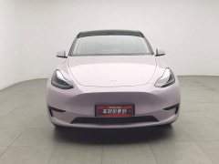 Tesla Model Y Rear-Wheel Drive - ფოტო 3