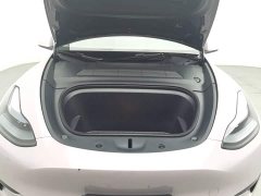 Tesla Model Y Rear-Wheel Drive - ფოტო 6
