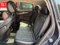 Lincoln Explorer 2.0T AWD Premium - ფოტო 11