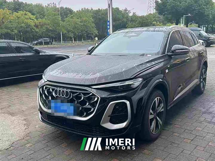 Audi Q5L 2.0T Smart Hybrid Luxury - ავტომობილი ჩინეთიდან