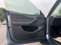 Tesla Model Y Long Range All-Wheel Drive Launch Edition - ფოტო 9
