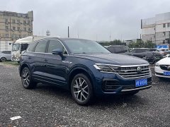 Volkswagen Touareg 3.0TSI Ruixiang Classic Sport Package - ფოტო 13