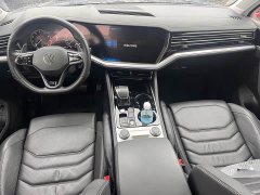 Volkswagen Touareg 3.0TSI Ruixiang Classic Sport Package - ფოტო 8