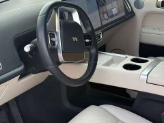 Li Auto L9 Max - ფოტო 4