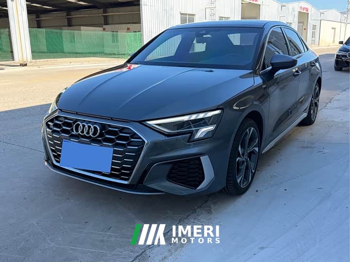 Audi A3 A3L Limousine 35 TFSI Luxury Sport