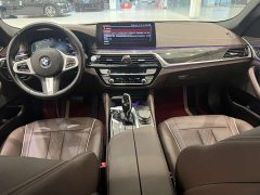 BMW 5 Series Facelift 525Li M Sport Package - ფოტო 4